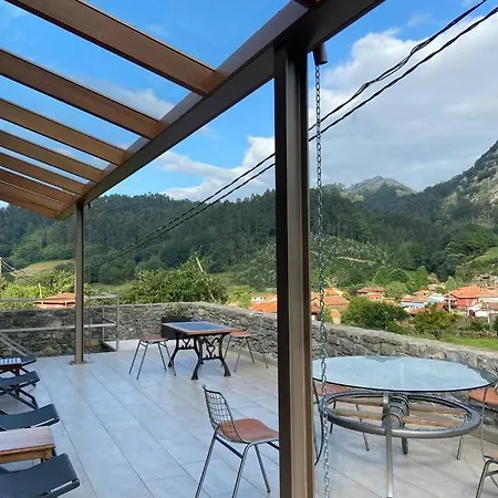 Casa Camineros Rales (Llanes)